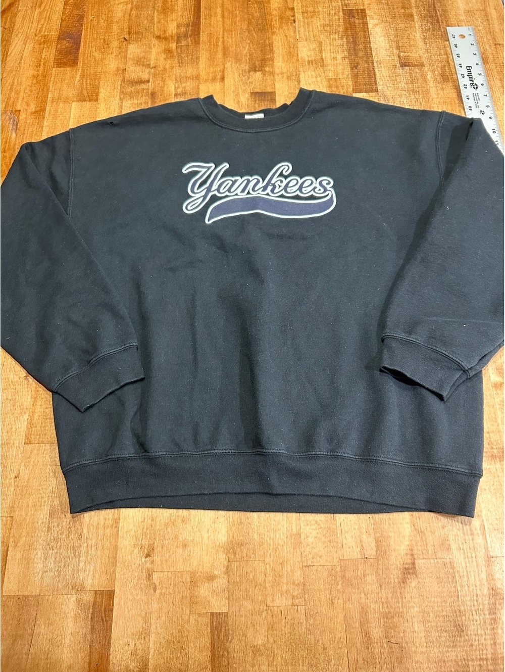 Gildan Black Yankees Crewneck Sweatshirt XL